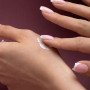Доглядовий крем-санскрин, що вирівнює тон шкіри AXXZIA AGTheory UV Protection Cream