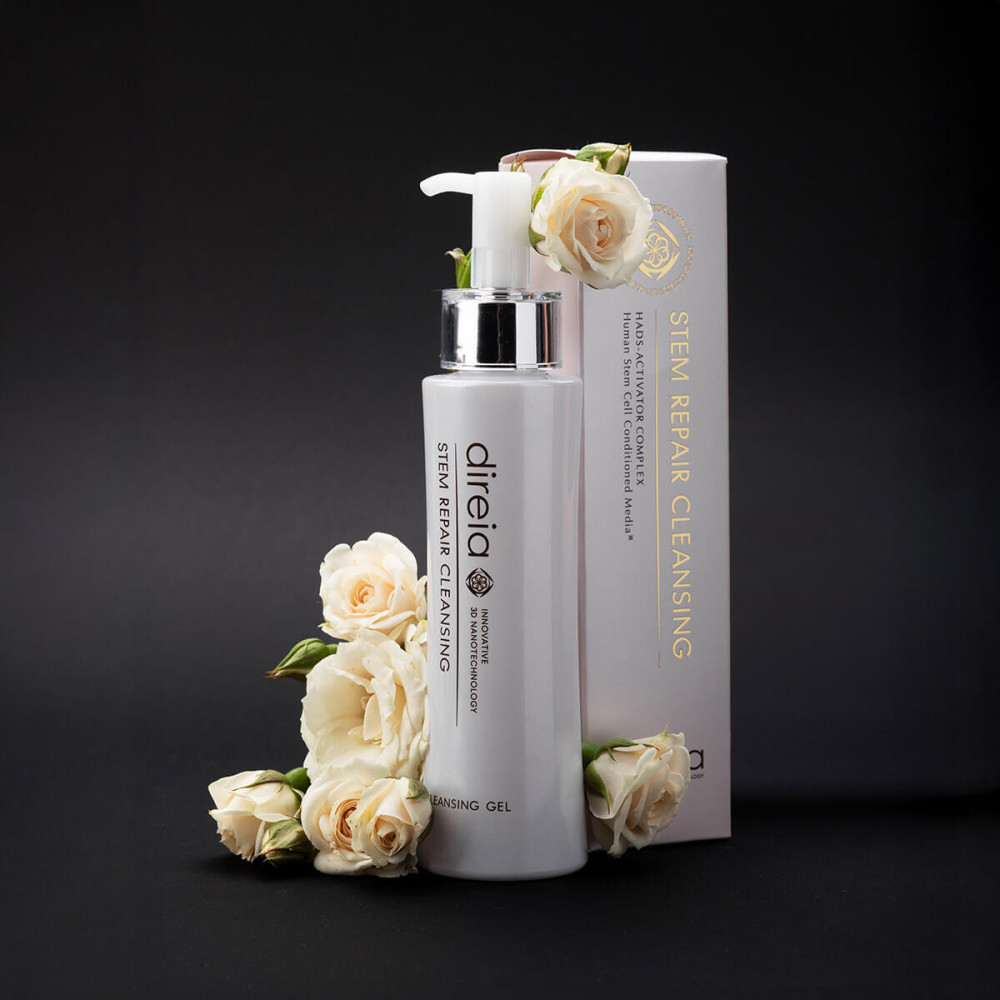 Гель для вмивання та демакіяжу на основі іонізованої води DIREIA Stem Repair Cleansing Gel, 150 мл.
