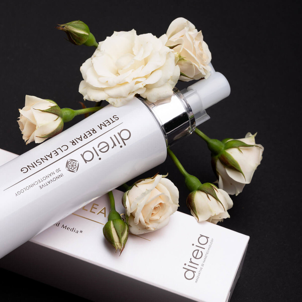 Гель для вмивання та демакіяжу на основі іонізованої води DIREIA Stem Repair Cleansing Gel, 150 мл.