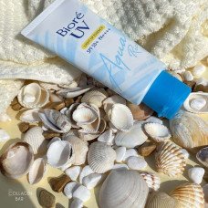 Санскрин с легкой текстурой Biore UV Light UP Essence