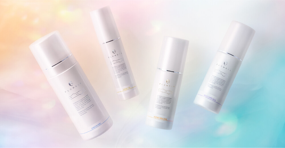 Средства FLOWDIA из серии DAMAGE CARE. Фото с официального сайта производителя: https://flowdia.jp/new-products.html