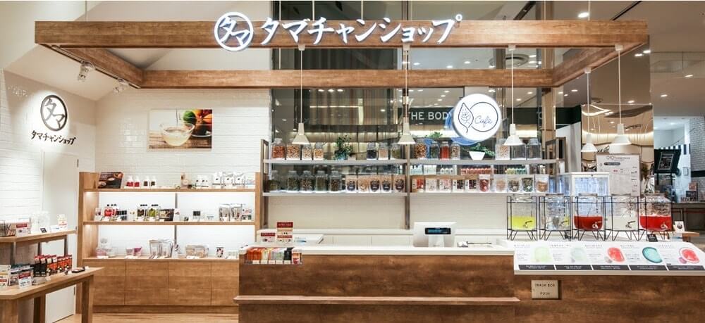 Интерьер магазина Tamachan Shop Namba Marui в Осаке, Япония