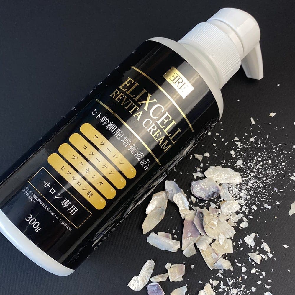 Крем Elixcell Revita Cream с измельченной ракушкой на черном фоне