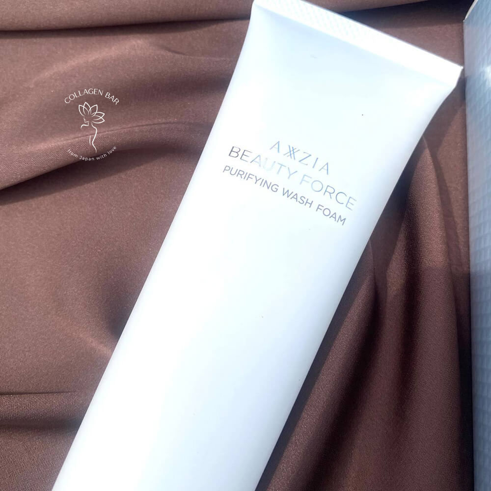 Фрагмент тюбика лікувальної пінки для вмивання AXXZIA Beauty Force Purifying Wash Foam крупним планом