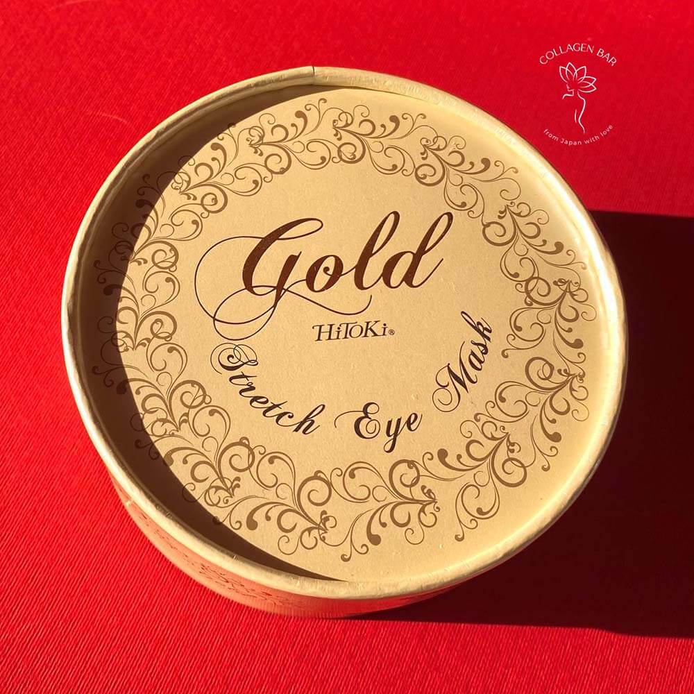  патчи с коллоидным золотом HITOKI Gold Stretch Eye Mask на красном фоне. Вид сверху