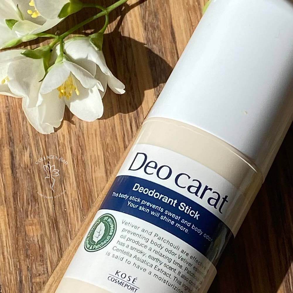 Фрагмент флакона KOSE COSMEPORT Deo Carat Deodorant Stick крупним планом