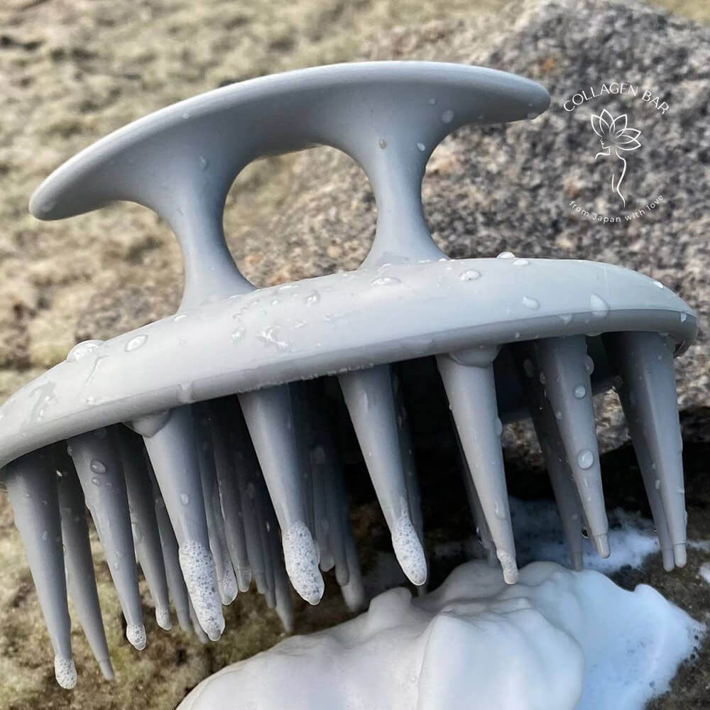 Щетка VESS Scalp Beaut Shampoo Brush жесткая на камне с пеной из шампуня